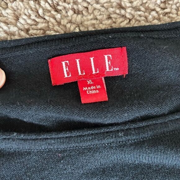 Elle Linen Blend Black Sweater With Blue Floral Ruffle Hem sz XL - Picture 5 of 7